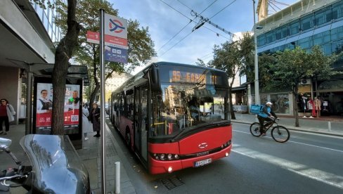 U POTRAZI ZA OBAVEŠTENJEM: Zbog radova, Beograđani zbunjeni odakle polazi prevoz ka Novom Beogradu