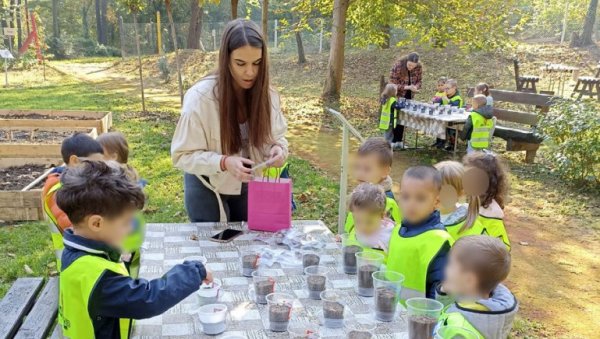 ДЕЦА И  ДРВЕЋЕ РАСТУ  ЗАЈЕДНО: Шумарски факултет и предшколци заједно у акцији спасавања планете