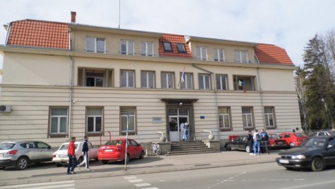MEŠENJE SLAVSKIH KOLAČA: Mlekarska škola u Pirotu počela pripreme za međunarodno nadmetanje đaka