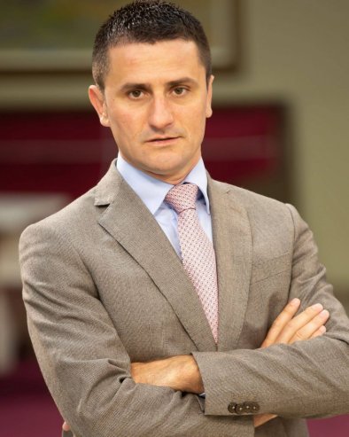 ПОСЛЕ УВРЕДА СПАЈИЋА, СТРАНКА МИЛАНА КНЕЖЕВИЋА НАПУШТА ВЛАДУ ЦРНЕ ГОРЕ! Министри Зоговић и Вукићевић подносе оставку