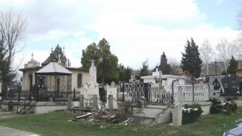 ЗА ЗИМСКЕ ЗАДУШНИЦЕ У СУБОТУ: На градско гробље у Параћину без аутомобила