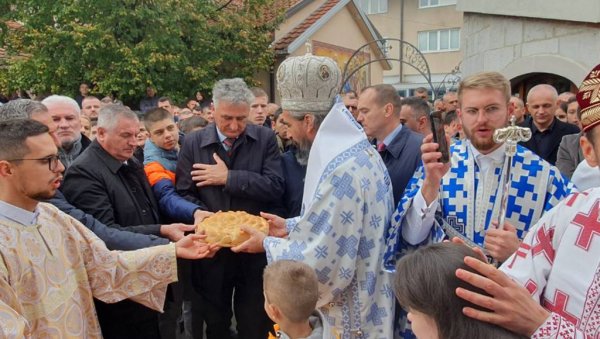 ДАН КАД СЕ СРПСКА СЕЋА ПАЛИХ ХЕРОЈА: Широм Републике Српске Борачка организација свечано прославила своју крсну славу Митровдан