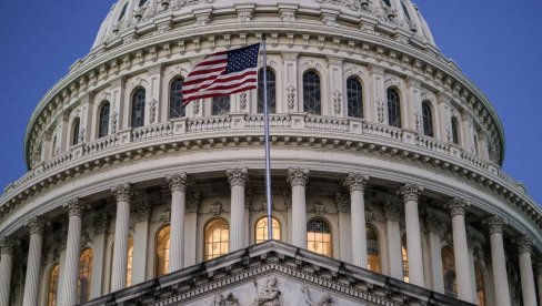 SVAKI PROTEST ŽELEZNIČARA BIĆE NEZAKONIT: Američki Senat odlučio - Ništa od plaćenog bolovanja