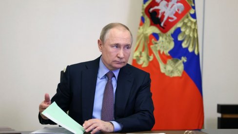 PUTIN PORUČIO ZAPADU: Rusija će braniti saveznike svim sredstvima PUTIN PORUČIO ZAPADU: Rusija će braniti saveznike svim sredstvima