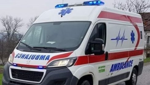 ПЕТАРДОМ СЕБИ РАЗНЕО РУКУ: Мушкарац тешко повређен у Младеновцу ПЕТАРДОМ СЕБИ РАЗНЕО РУКУ: Мушкарац тешко повређен у Младеновцу