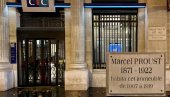U POTRAZI ZA PRUSTOVIM VREMENOM: Novosti na pariskim stazama velikog francuskog pisca povodom stogodišnjice njegove smrti U POTRAZI ZA PRUSTOVIM VREMENOM: Novosti na pariskim stazama velikog francuskog pisca povodom stogodišnjice njegove smrti