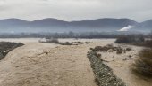 НЕВРЕМЕ ОДНЕЛО И МОСТ: Велике падавине и снажни ветрови изазвали бројне проблеме широм Црне Горе