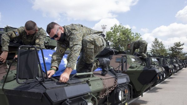 ПРИШТИНА БИ ДА УКИНЕ СРПСКИ И НАПРАВИ ВОЈСКУ: Анализа Новости - опасни план да се преко подобних Срба започне измена устава лажне државе