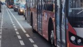 КОЛАПС САОБРАЋАЈА У БЕОГРАДУ: Људи заглављени у колонама, гужве на мостовима, али и у центру, возила миле