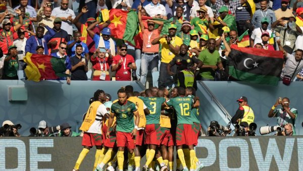 НИКО ТО НЕ РАДИ КАО ОНИ! Фудбалски савез Камеруна суспендовао 62 фудбалера због лажирања година