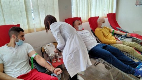 REZERVE KRVI SAMO ZA JEDAN DAN Apel Instituta za transfuziju: Ne smemo dozvoliti da se operacije odlažu