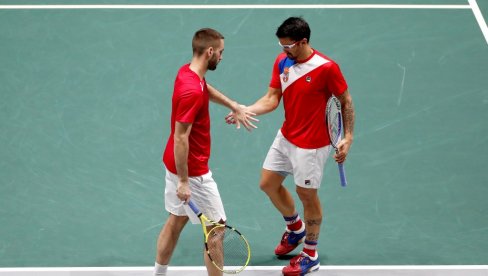 RUSIJA SE NE ODBIJA: Tipsarević i Troicki su zbog ovog poziva rešili da se vrate na teniske terene RUSIJA SE NE ODBIJA: Tipsarević i Troicki su zbog ovog poziva rešili da se vrate na teniske terene