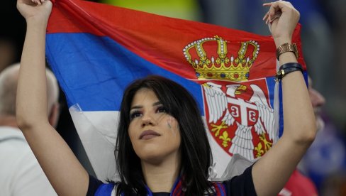 KOSOVO JE SRBIJA! Poljaci, kapa dole: Pogledajte gest navijača Jagelonije koji je oduševio sve u našoj zemlji (FOTO) KOSOVO JE SRBIJA! Poljaci, kapa dole: Pogledajte gest navijača Jagelonije koji je oduševio sve u našoj zemlji (FOTO)