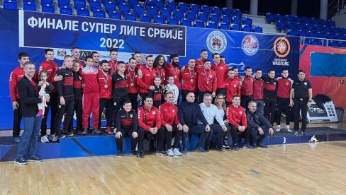 ZRENJANIN SLAVI: Rvači Proletera šampioni Srbije, na putu do titule pred njima pao i svetski prvak ZRENJANIN SLAVI: Rvači Proletera šampioni Srbije, na putu do titule pred njima pao i svetski prvak