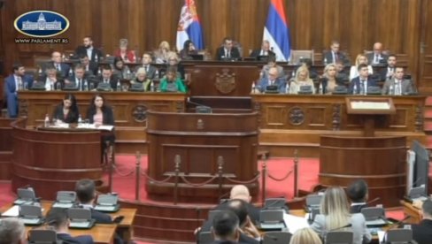 ZAVRŠENA DANAŠNJA RASPRAVA O BUDŽETU: Ministar Mali objašnjavao Grboviću matematiku - Izgleda i ja dobih Nobelovu nagradu ZAVRŠENA DANAŠNJA RASPRAVA O BUDŽETU: Ministar Mali objašnjavao Grboviću matematiku - Izgleda i ja dobih Nobelovu nagradu