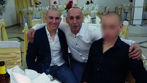 JOVIŠIĆI I MRĐA PONOVO NA KLUPI: Poništena presuda suda u Sremskoj Mitrovici izrečena optuženima za otmicu dečaka iz Stare Pazove JOVIŠIĆI I MRĐA PONOVO NA KLUPI: Poništena presuda suda u Sremskoj Mitrovici izrečena optuženima za otmicu dečaka iz Stare Pazove