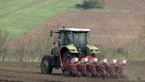 КЉУЧНА ГРЕШКА ПРЕД СЕТВУ: Стручњаци упозорили ратаре у Србији да ово никако не раде