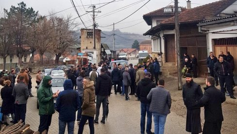 OGLASILA SE I EPARHIJA RAŠKO-PROZRENSKA: Sprovode se mere koje mogu podstaći na iseljavanje sa Kosova i Metohije OGLASILA SE I EPARHIJA RAŠKO-PROZRENSKA: Sprovode se mere koje mogu podstaći na iseljavanje sa Kosova i Metohije