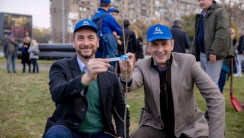 Zaposleni UNIQA osiguranja posadili više od 1700 stabala Zaposleni UNIQA osiguranja posadili više od 1700 stabala