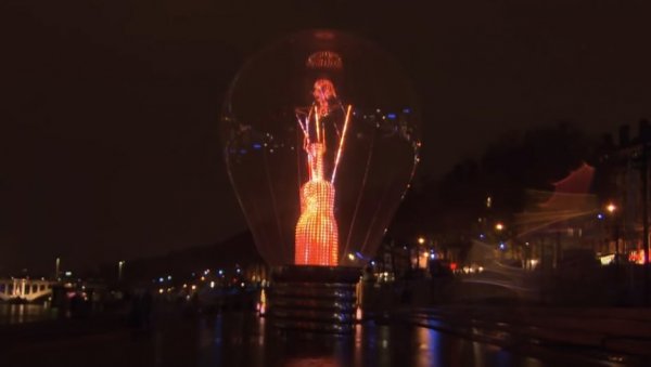 КРИЗА НЕ БИРА: Лионски Фестивал светлости ове године уз уштеду електричне енергије