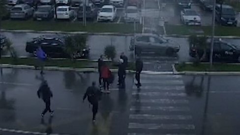 SNIMAK ISPRED AERODROMA U PODGORICI: Objavljen video napada na Milana Kneževića (VIDEO) SNIMAK ISPRED AERODROMA U PODGORICI: Objavljen video napada na Milana Kneževića (VIDEO)