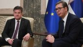 VUČIĆ O SASTANKU SA LAJČAKOM I ESKOBAROM: Iskren i korektan razgovor (FOTO)