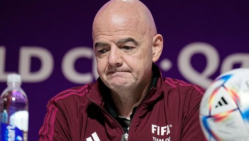 OVO SE PRVI PUT DESILO! Predsednik FIFA uputio javno izvinjenje onima poznatim po zlu - engleskim navijačima!