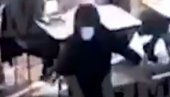 IZREŠETANA DVOJICA ALBANACA U CENTRU ATINE: Snimljena likvidacija, ubica sa maskom otvorio vatru (VIDEO)