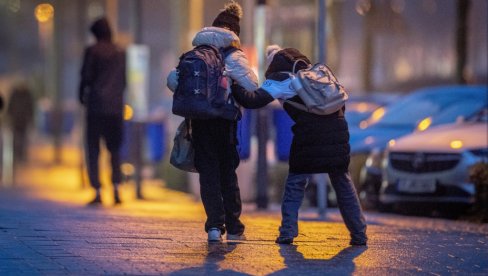 ЈЕ ЛИ ВУЧИЋ И ЗА ОВО КРИВ? Црни лед правио хаос у Немачкој - Је ли зима изненадила Немце?