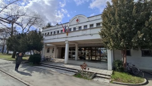 HITNO POTREBNI DAVAOCI A I 0 KRVNE GRUPE I SVE SA NEGATIVNIM RH FAKTOROM: Apel  Zavoda za transfuziju krvi Vojvodine