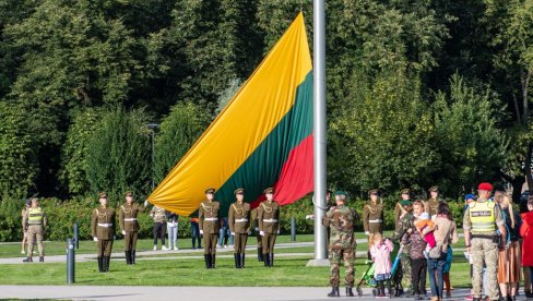 LITVANIJA KIPTI OD BESA: Pozvala na hitnu izolaciju Rusije zbog jedne stvari (FOTO)