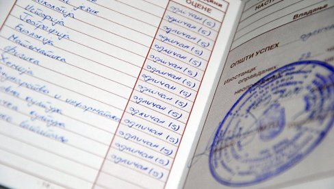 DUŽI ROK ZA PRIJAVE: Do kada učenici mogu da se prijave za kredite i stipendije