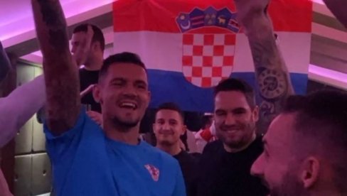 USTAŠTVO MU DOŠLO GLAVE Francuzi isprozivali Dejana Lovrena, ovako im je odgovorio (FOTO) USTAŠTVO MU DOŠLO GLAVE Francuzi isprozivali Dejana Lovrena, ovako im je odgovorio (FOTO)