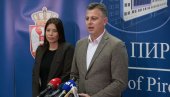 U PIROTSKOJ KOTLINI AMONIJAK ISPOD GRANICE DOZVOLJENOG:Ministarka Irena Vujović u Pirotu U PIROTSKOJ KOTLINI AMONIJAK ISPOD GRANICE DOZVOLJENOG:Ministarka Irena Vujović u Pirotu