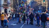 TRADICIJA KOJA DECI VRAĆA OSMEH NA LICE: Ulica otvorenog srca i ove godine u Beogradu (FOTO/VIDEO)