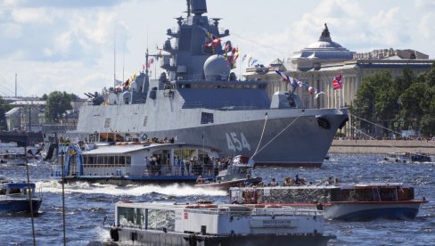 „ADMIRAL GORŠKOV” ODUŠEVIO KUBANCE: Havana na nogama - Narod impresioniran fregatom