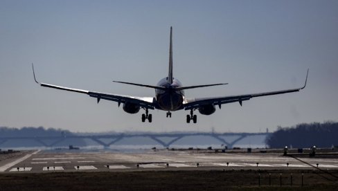 FEJK FUDBALERI PROBALI DA UĐU U JAPAN! Evo šta se desilo kada je lažni tim stigao u Tokio!