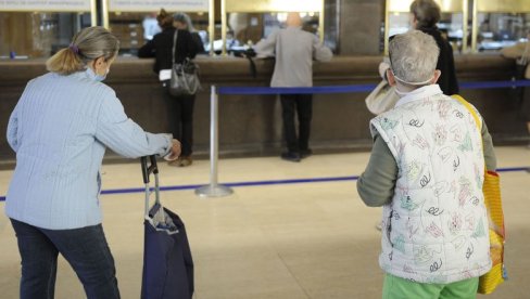 USKORO POČINJE ISPLATA PENZIJA ZA JUL Ovi penzioneri prvi dobijaju novac - detaljan kalendar isplate USKORO POČINJE ISPLATA PENZIJA ZA JUL Ovi penzioneri prvi dobijaju novac - detaljan kalendar isplate