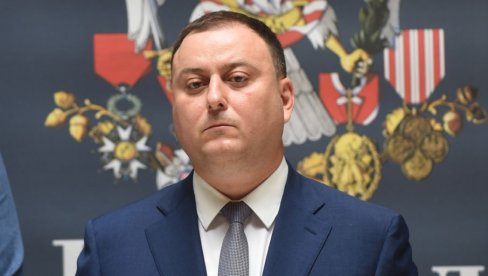 ČUČKOVIĆ: Ukoliko ste student medicine i blokirate Gazelu objekat koji vidite je nova dečija bolnica Tiršova, to je ispunjeno obećanje Vučića ČUČKOVIĆ: Ukoliko ste student medicine i blokirate Gazelu objekat koji vidite je nova dečija bolnica Tiršova, to je ispunjeno obećanje Vučića