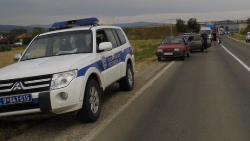 САОБРАЋАЈНА НЕСРЕЋА КОД ЧАЈЕТИНЕ: Судар три возила два се преврнула, стварају се колоне