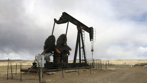 ПРВИ ПУТ НАКОН 9. АПРИЛА: Цена нафте пала испод 60 долара за барел