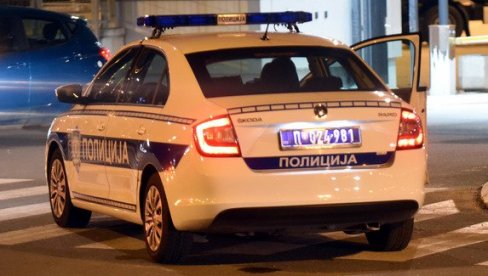 КАРАМБОЛ У РАШКИ: Слупано седам аутомобила, смрскана возила блокирала пут (ФОТО)