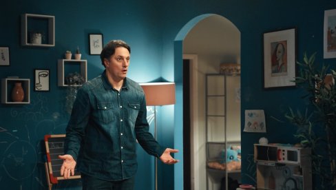 KADA POD ISTIM KROVOM ŽIVI NEKOLIKO GENERACIJA: Humoristička serija Lako je Raletu, od 30. januara, na prvom programu RTS KADA POD ISTIM KROVOM ŽIVI NEKOLIKO GENERACIJA: Humoristička serija Lako je Raletu, od 30. januara, na prvom programu RTS