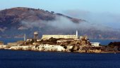 ТРАМП ПОНОВО ОТВАРА АЛКАТРАЗ: Врх САД у шоку - Тражио до Конгреса 152 милиона долара