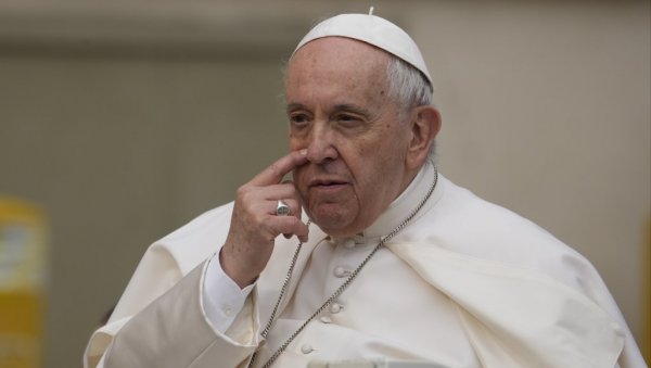 ВАТИКАН САОПШТИО: Папа Фрања ће посетити Мађарску крајем априла