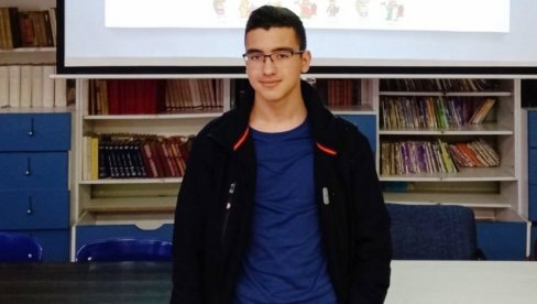 PARAĆINAC VANJA MRKUŠIĆ (16) UPISAO GIMNAZIJU I NASTAVIO DA OSVAJA NAGRADE: Od detinjstva u programiranju