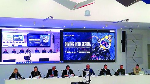 IZNAJMITE RONIOCE - TREBAĆE VAM: Komercijalno ronjenje - novi biznis u Srbiji IZNAJMITE RONIOCE - TREBAĆE VAM: Komercijalno ronjenje - novi biznis u Srbiji