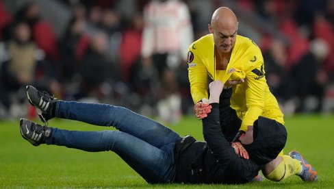 BOMBA NA MARAKANI: Doskorašnji reprezentativac Srbije stiže na gol Crvene zvezde BOMBA NA MARAKANI: Doskorašnji reprezentativac Srbije stiže na gol Crvene zvezde