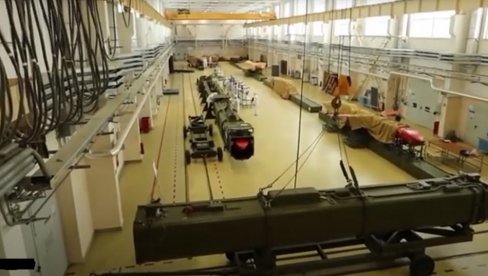 ПУТИН БУДИ ПСИХОЛОШКИ ЕФЕКАТ „ОРЕШНИКА“: Да ли је оперативни „Буревестник“ ново најављено оружје? (ВИДЕО)
