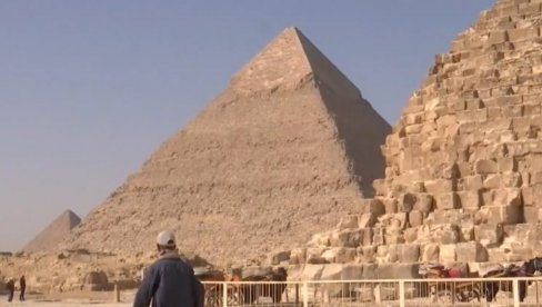 ЗНАЧАЈНО НАУЧНО И АРХЕОЛОШКО ДОСТИГНУЋЕ: Египатски археолози открили три нове гробнице у Луксору